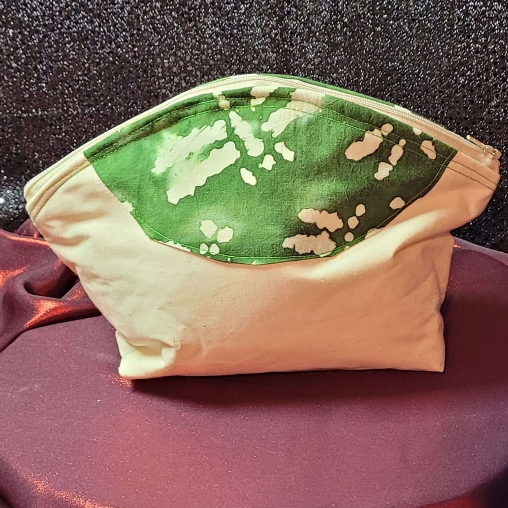 Green Dragonfly Cosmetic bag